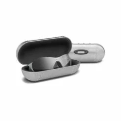 Best reviews of ✨ Eyewear Accessories Oakley Large Metal Vault 🌟